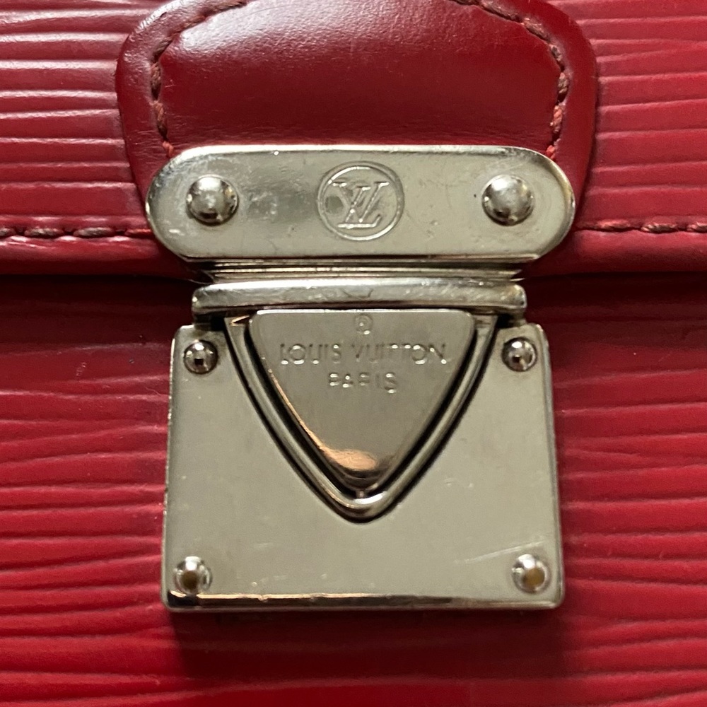 🎉HP🎉Louis Vuitton Red Wallet Trifold Epi Leather - Picture 2 of 11